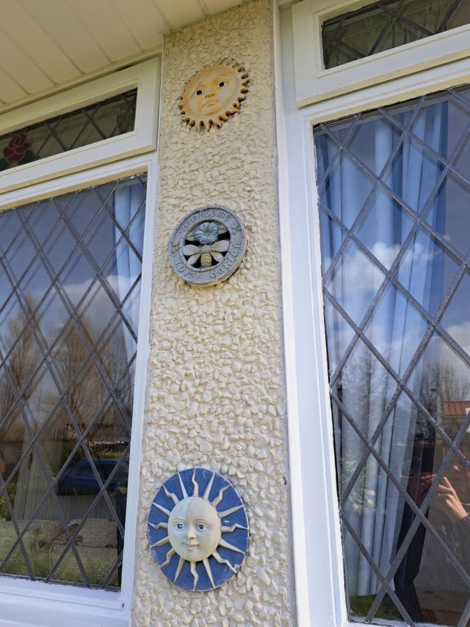 Beach & Tonic Beachside Chalet Humberston エクステリア 写真